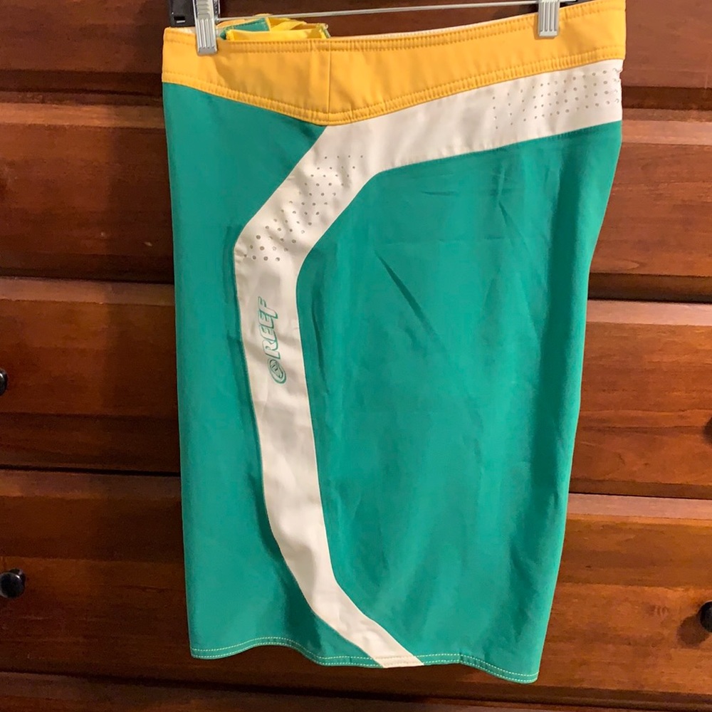 Men's Reef Board Shorts size 38